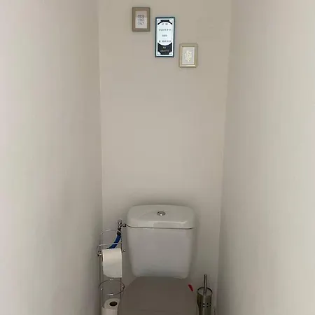 Accueillant Petit T2 Coeur De Centre Appartement Lézignan-Corbières